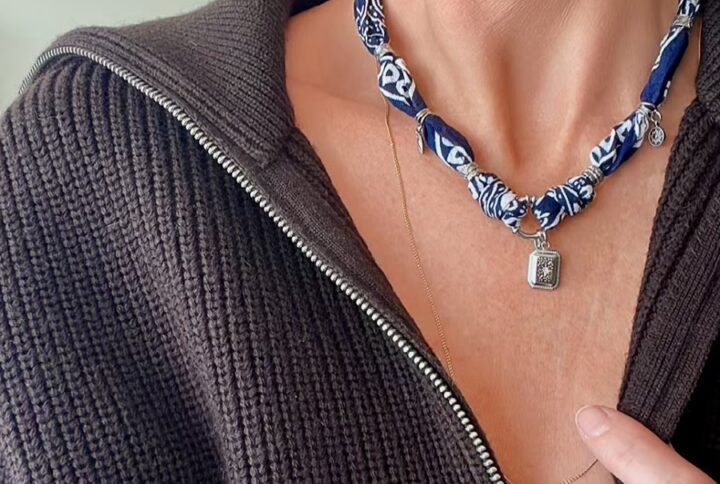 Alba Bandana Necklace Navy Blue