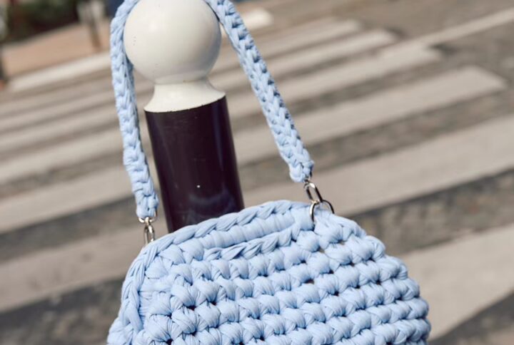 Crochet clutch bag Renée Baby Blue
